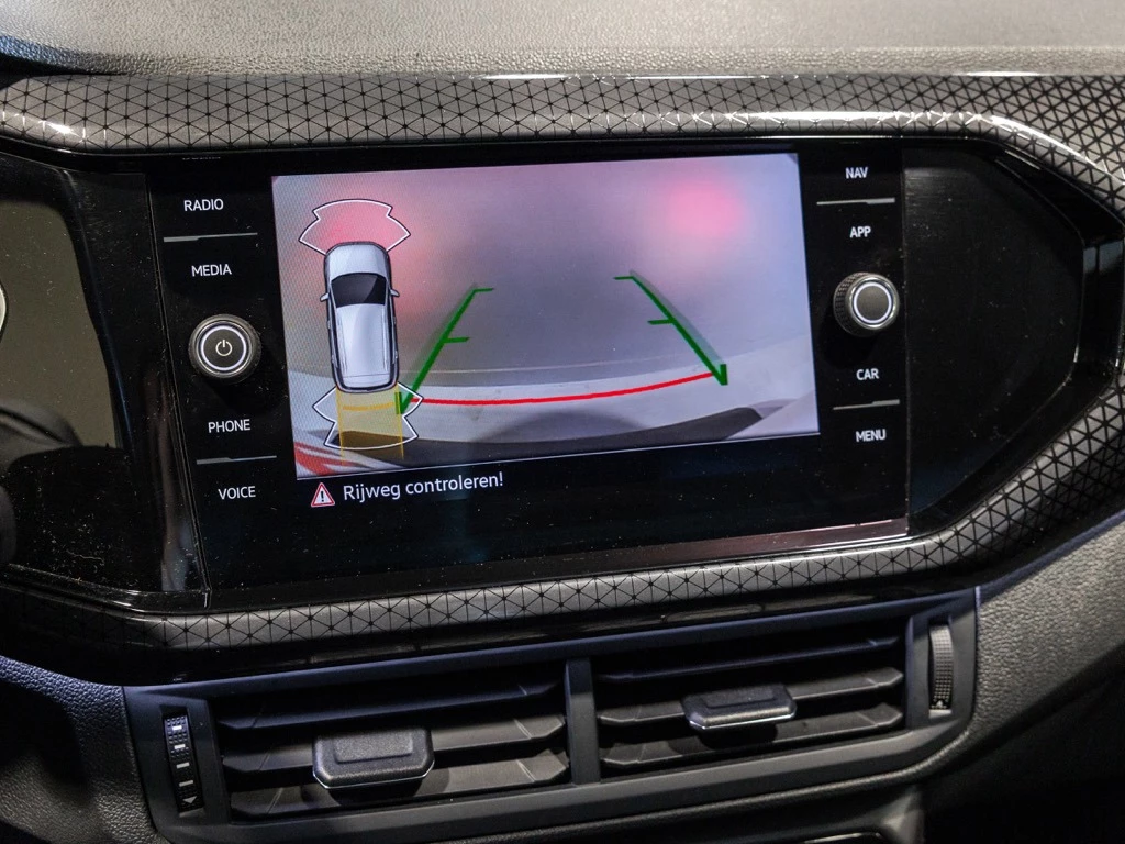 Volkswagen T-Cross – foto 8