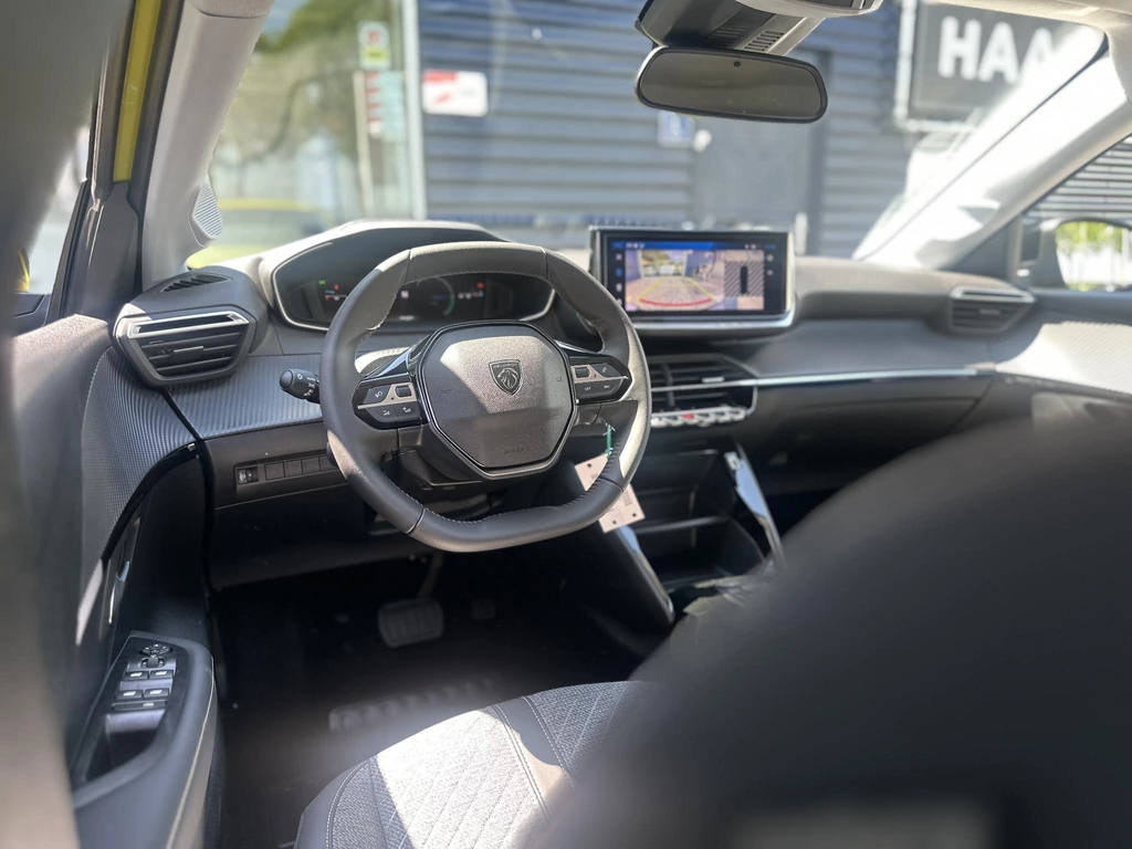 Peugeot 208 – foto 10