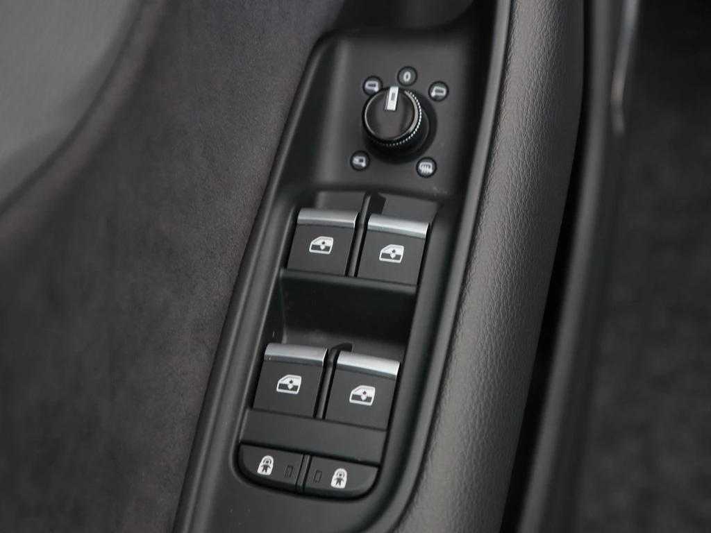 Audi Q8 – foto 22