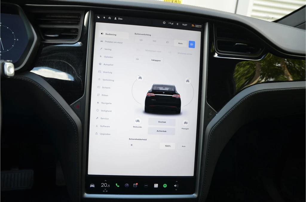 Tesla Model X – foto 22