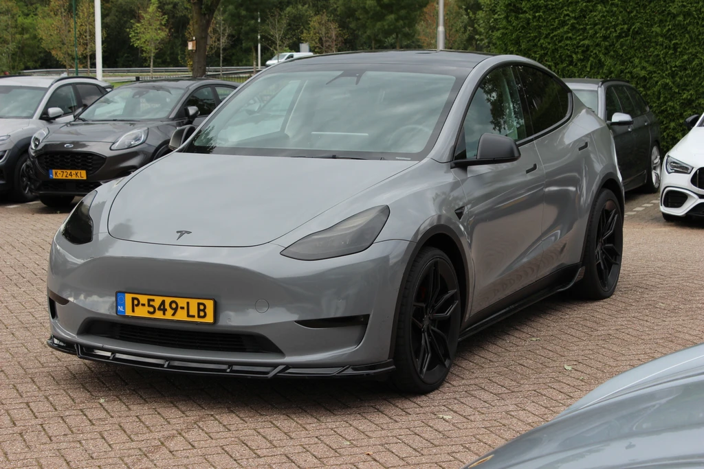 Tesla Model Y – foto 1