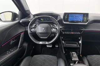 Peugeot 208 – thumbnail 8