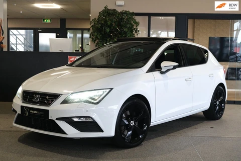 Seat Leon 1.4 EcoTSI FR 150PK DSG Pano Airco ACC Navi PDC Cruise