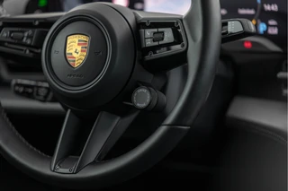 Porsche Taycan – thumbnail 22