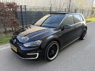 Volkswagen Golf – thumbnail 2