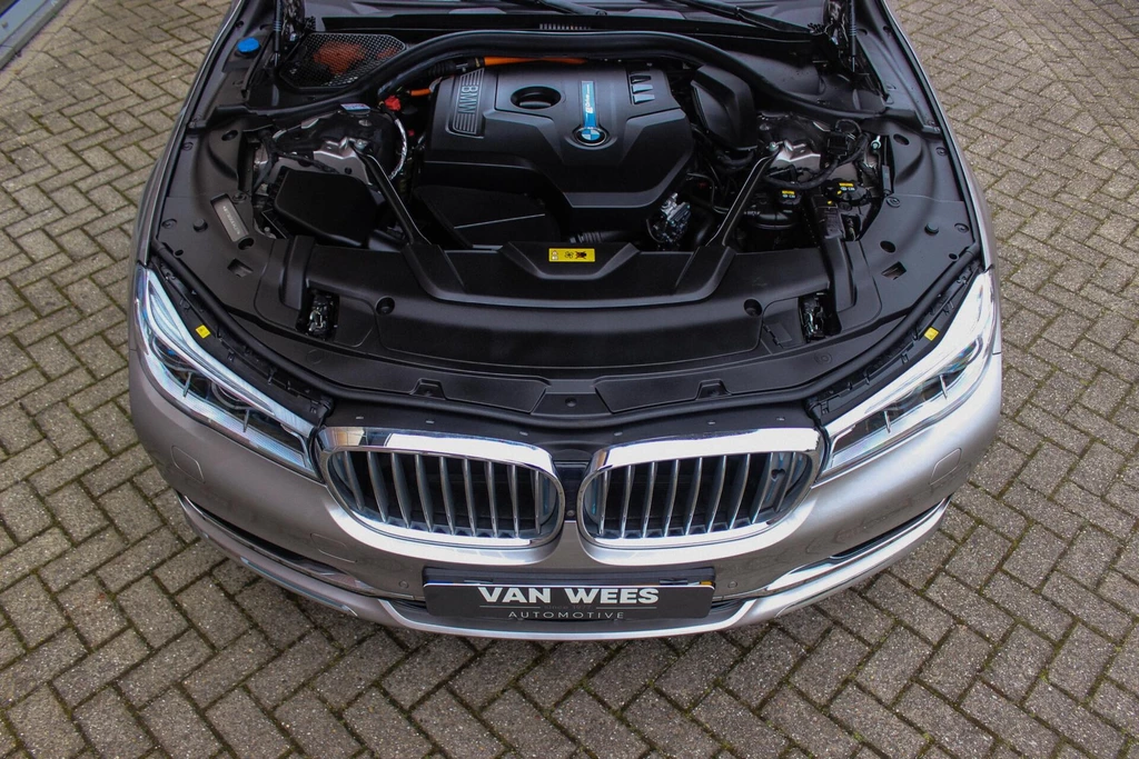 BMW 7 Serie – foto 12