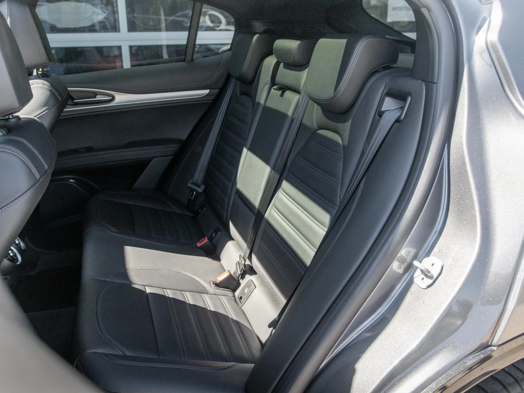 Alfa Romeo Stelvio – foto 18