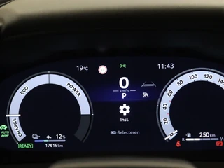 Toyota C-HR – thumbnail 33