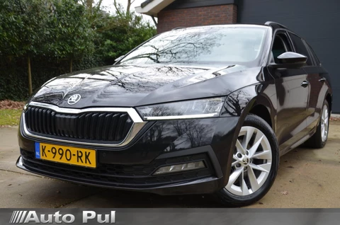 Skoda Octavia Combi 1.0 e-TSI Business Edition Automaat/Navi/Pdc/Ecc/Stuurverwarming/Cruise control adaptief/Extra getint glas/Apple Carplay/Android Auto/Digitaal dashboard/17-Inch Lmv