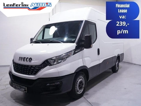 Iveco Daily 35S16 160 pk Aut. L2H2 Trekhaak 3.500 kg Airco ECC, Camera, Cruise Control, PDC achter, 3-Zits