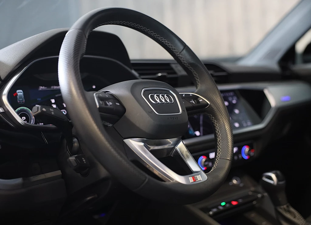 Audi Q3 – foto 19