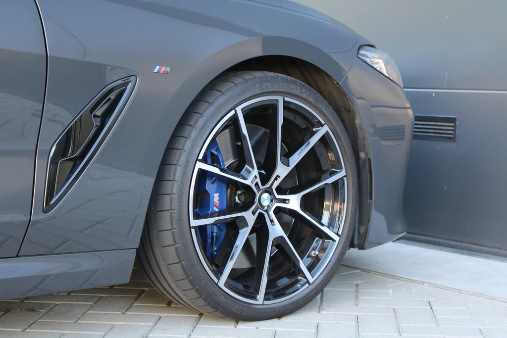 BMW 8 Serie – foto 24