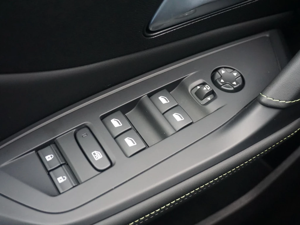 Peugeot e-308 – foto 14