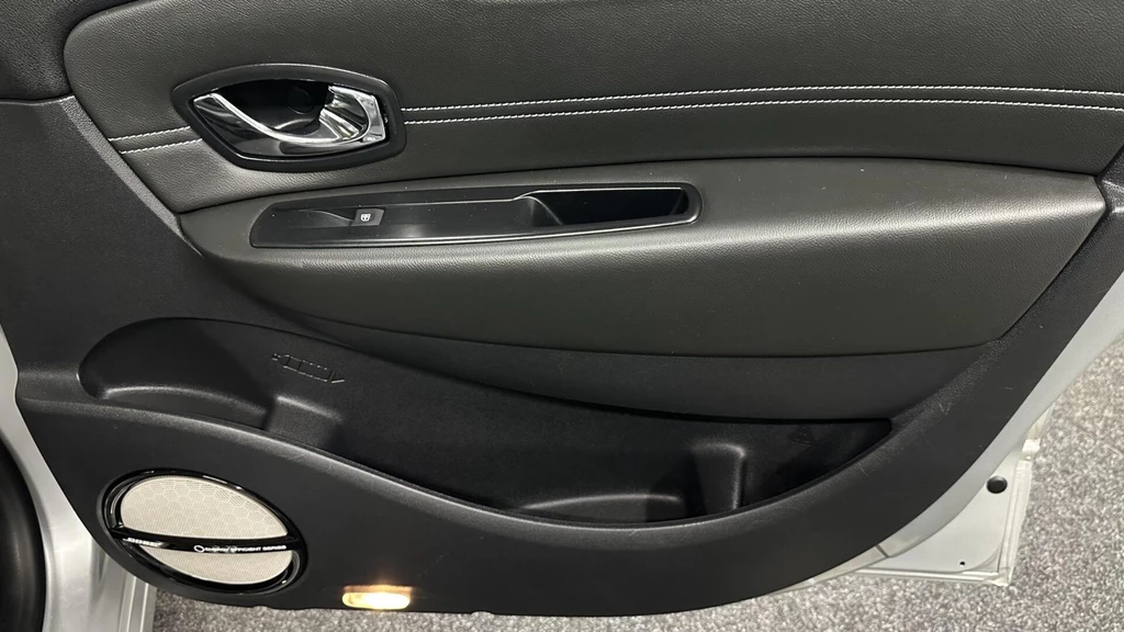Renault Scénic – foto 17