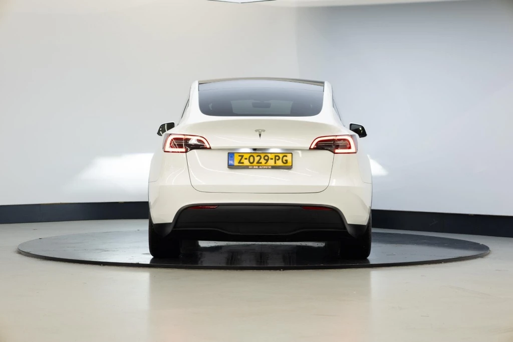 Tesla Model Y – foto 4
