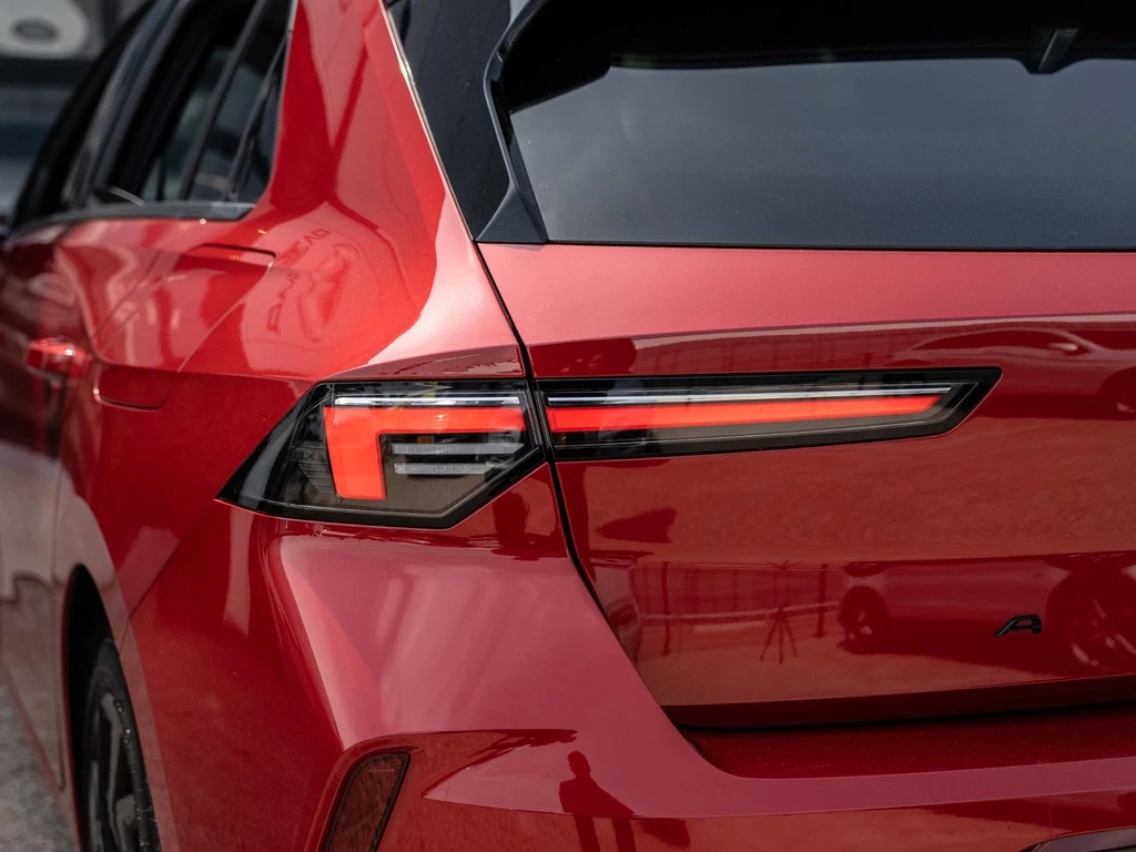 Opel Astra – foto 11
