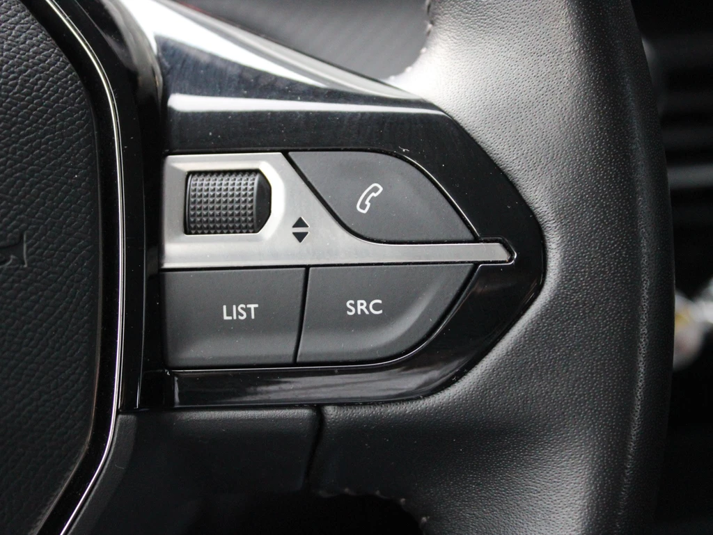 Peugeot 208 – foto 27