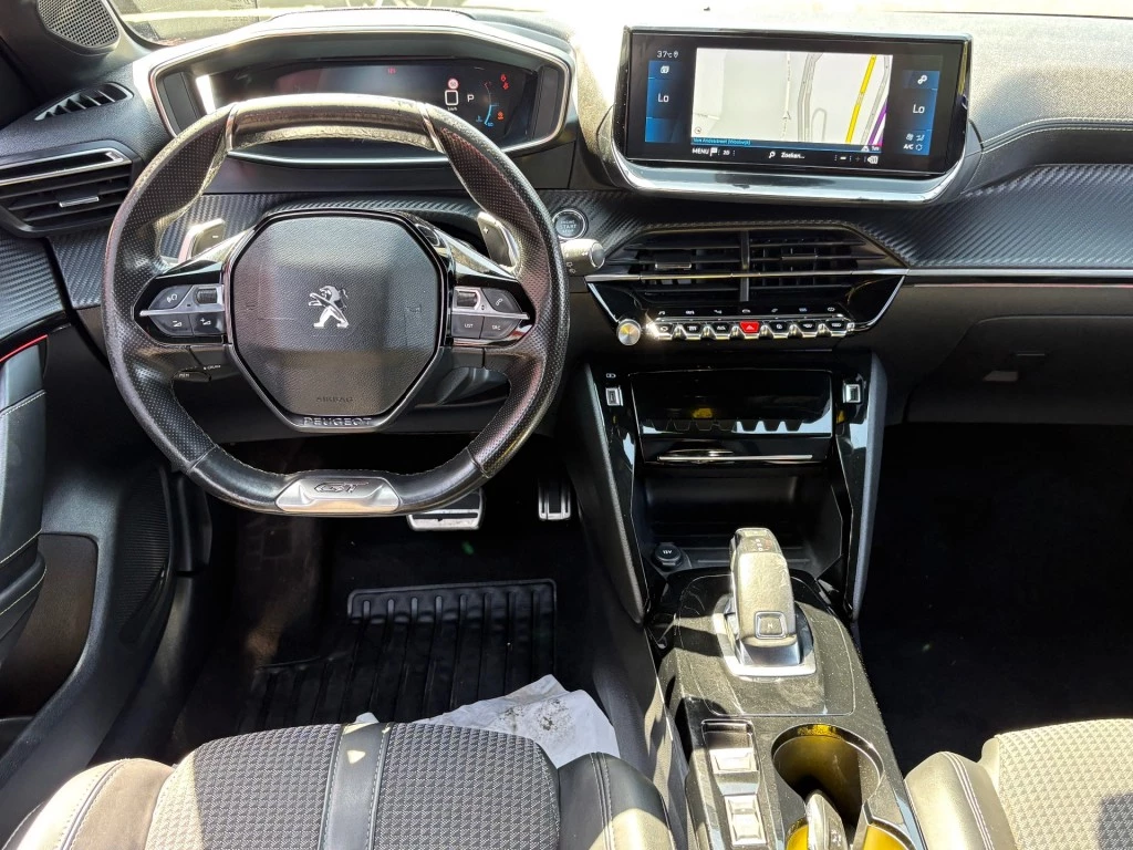 Peugeot 208 – foto 8