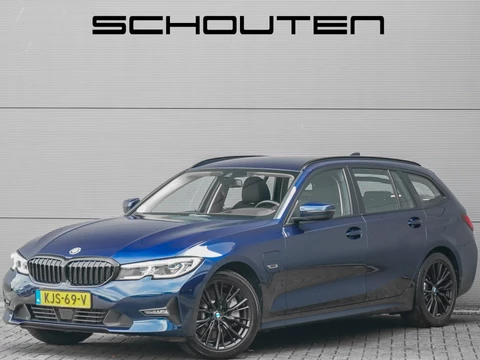 BMW 3 Serie Touring 330e ACC Laser HUD Keyless Camera 18"