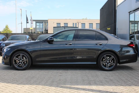 Mercedes-Benz E-Klasse 300e AMG Line NIGHT PAKKET LEDER DISTRONIC 360-CAMERA KEY-LESS GO
