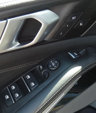 BMW X5 – thumbnail 16
