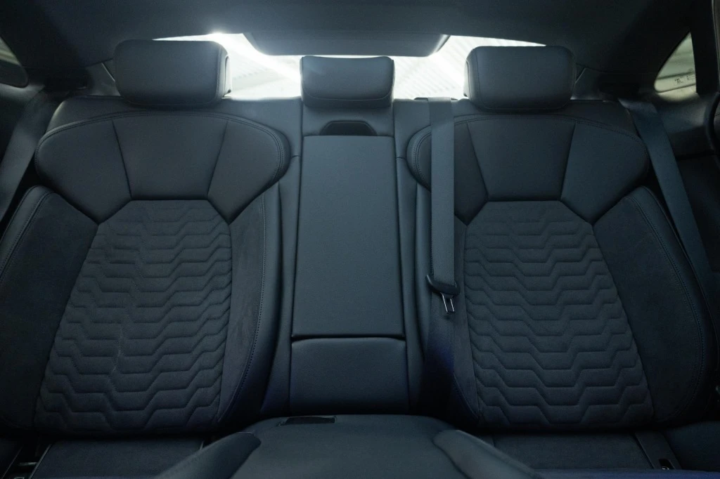 Audi e-tron GT – foto 15