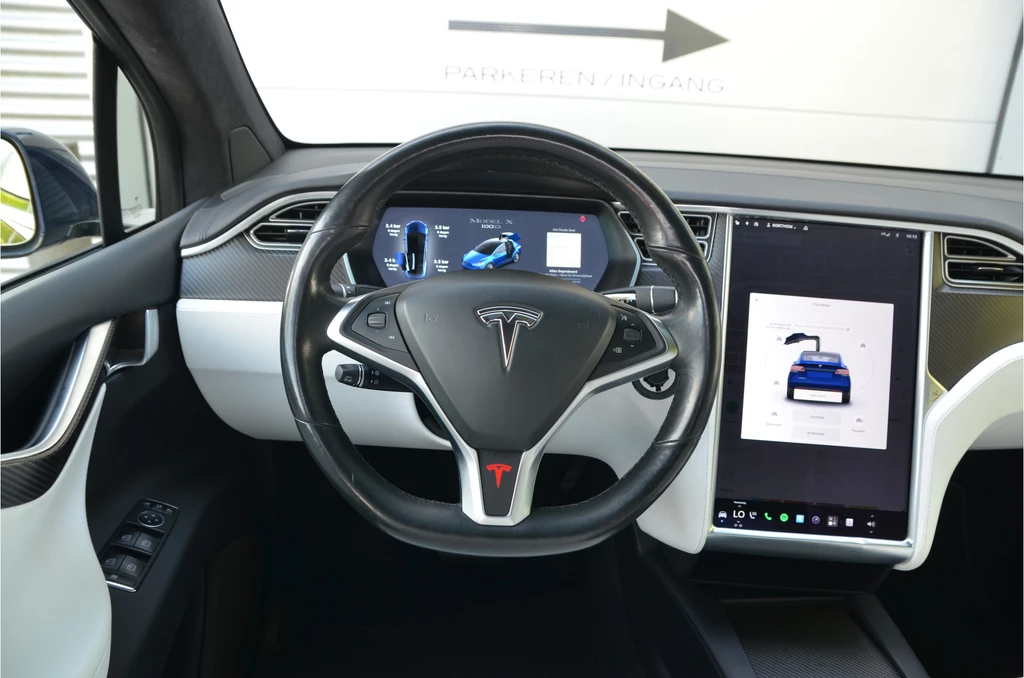 Tesla Model X – foto 17