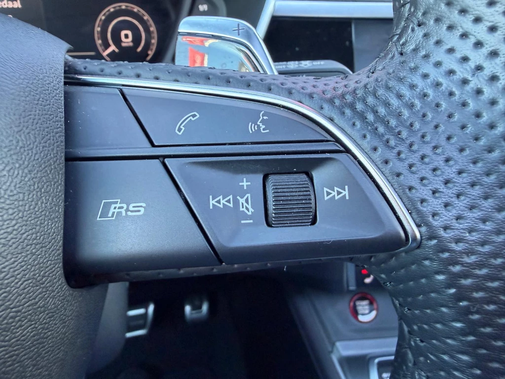 Audi RSQ3 – foto 16