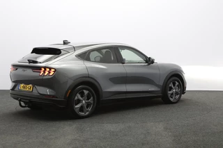 Ford Mustang Mach-E – thumbnail 5
