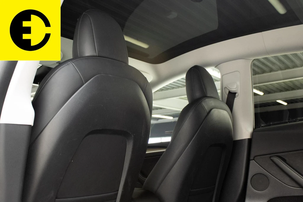Tesla Model Y – foto 15