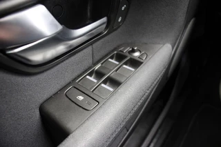Land Rover Range Rover Evoque – thumbnail 24