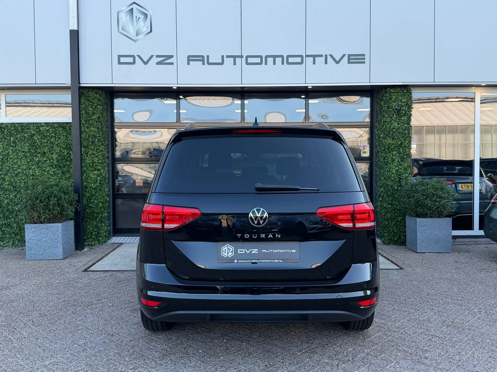 Volkswagen Touran – foto 5