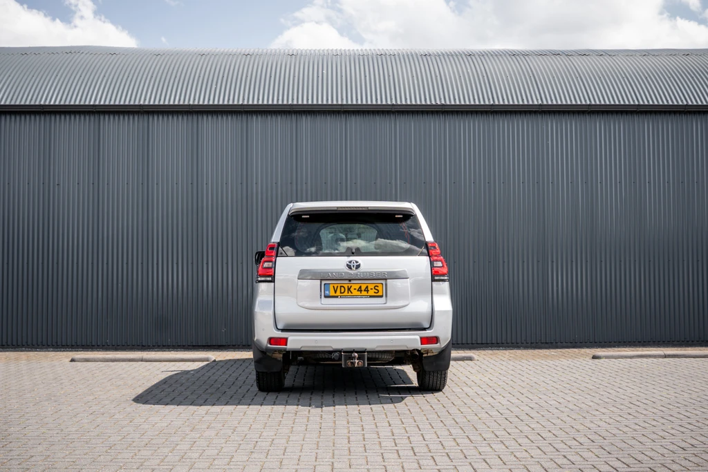 Toyota Land Cruiser – foto 3