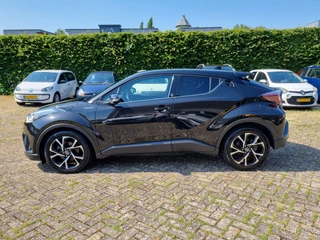 Toyota C-HR – thumbnail 2