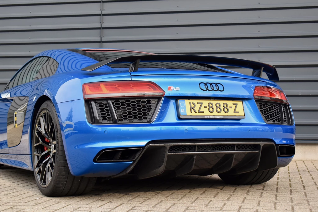 Audi R8 – foto 4