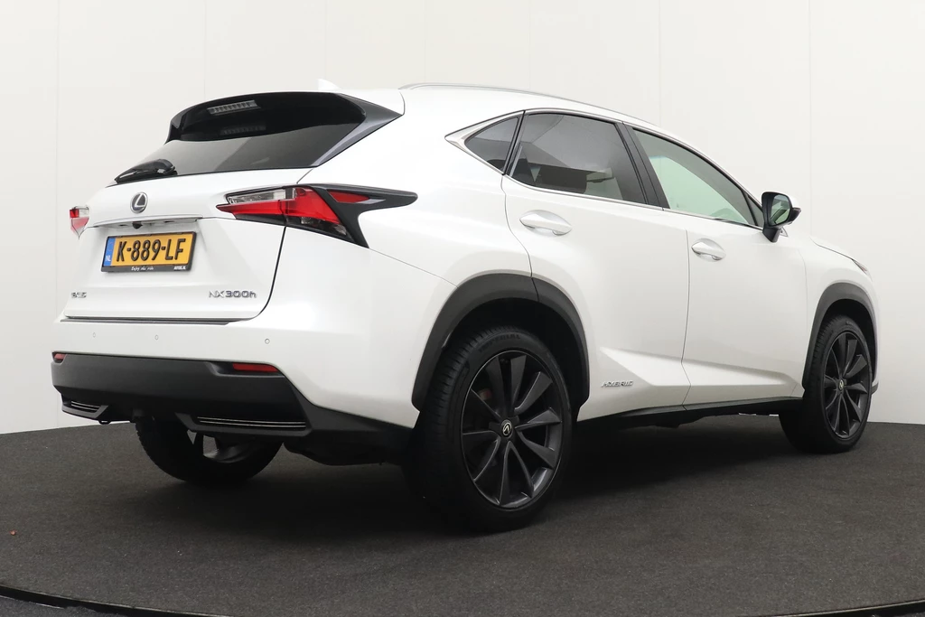 Lexus NX – foto 4
