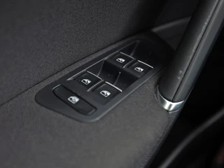 Volkswagen Golf – thumbnail 37