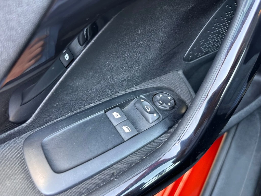 Peugeot 208 – foto 19