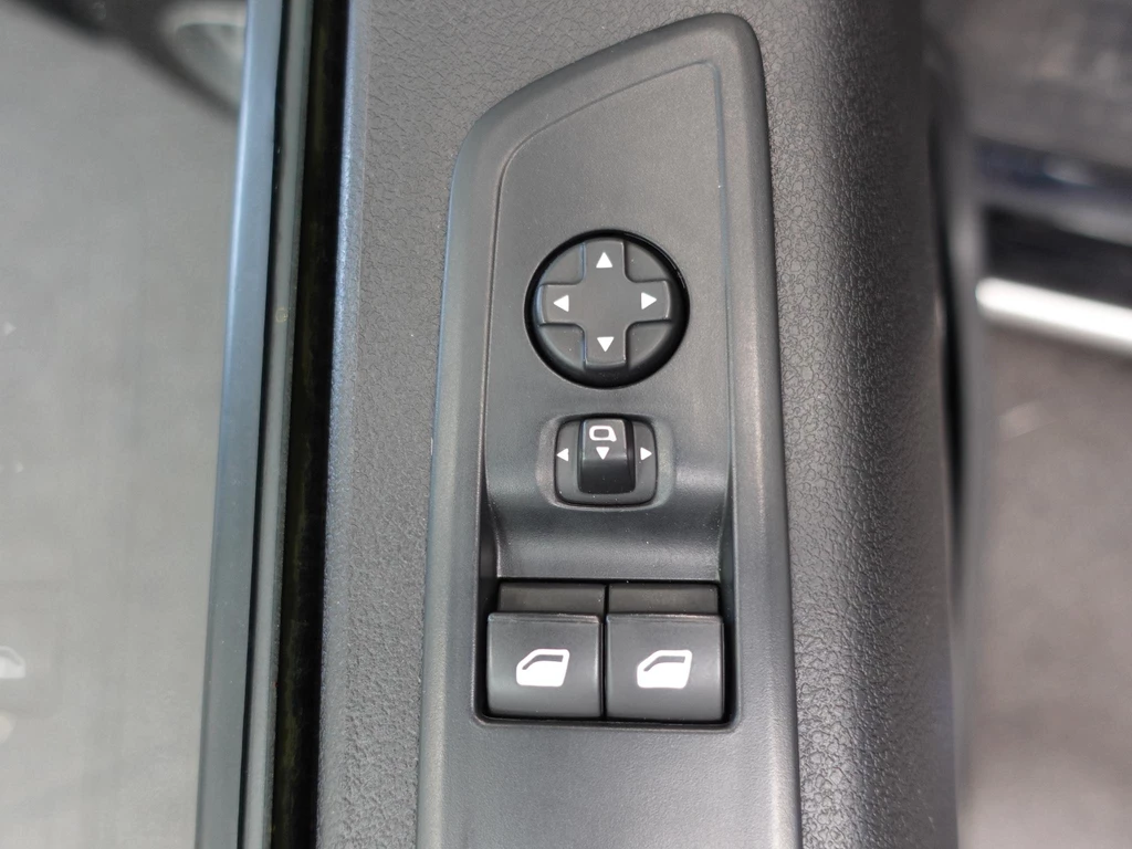 Opel Vivaro – foto 16