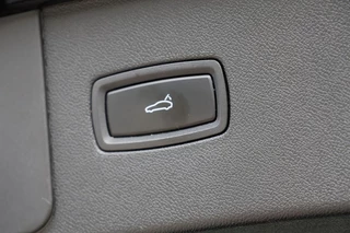 Porsche Cayenne – thumbnail 24