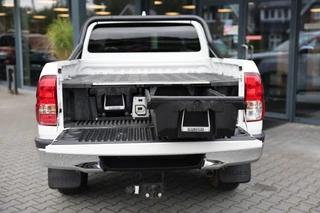 Toyota Hilux – thumbnail 6