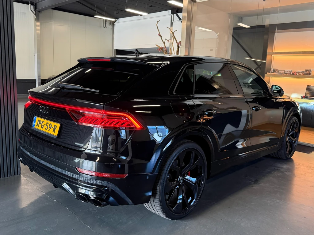 Audi Q8 – foto 10