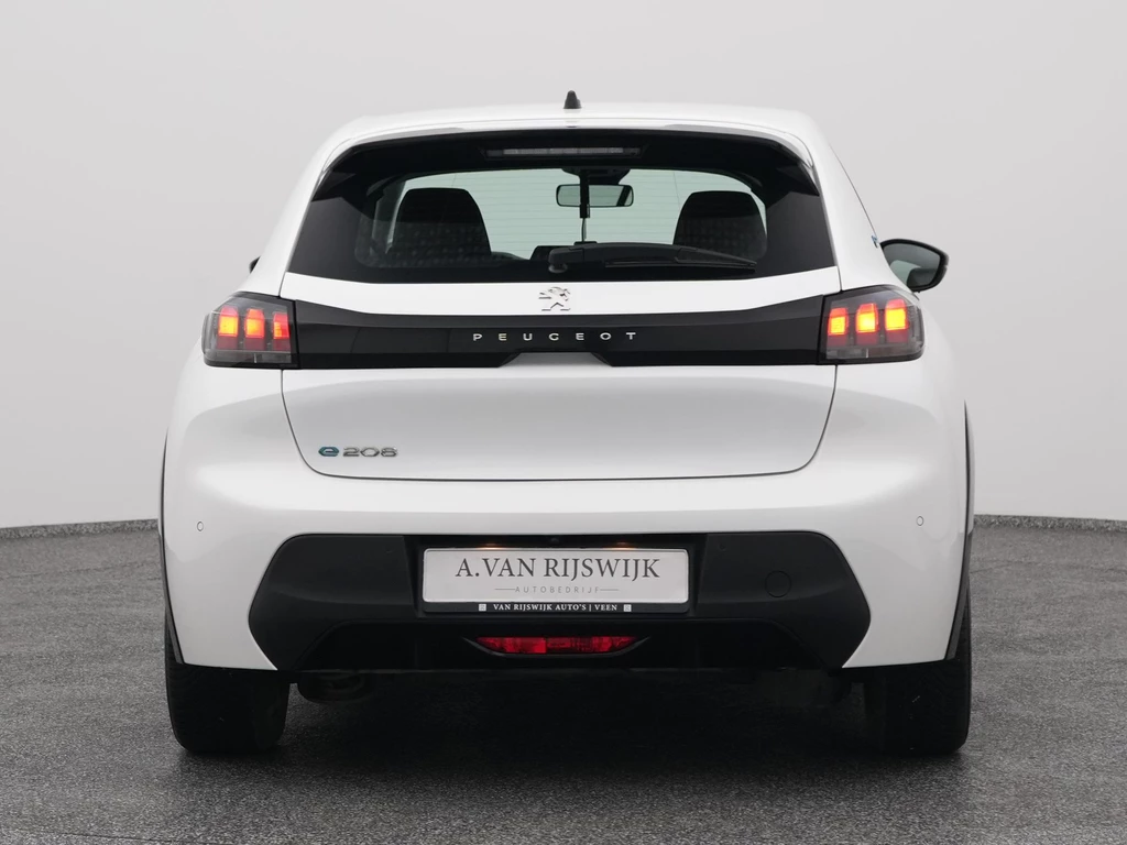 Peugeot e-208 – foto 8