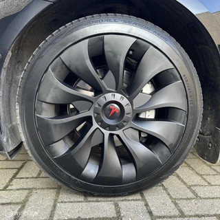 Tesla Model 3 – thumbnail 21