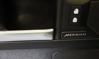 Land Rover Defender – thumbnail 46