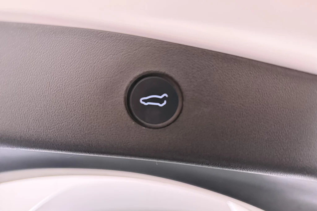 Tesla Model 3 – foto 11