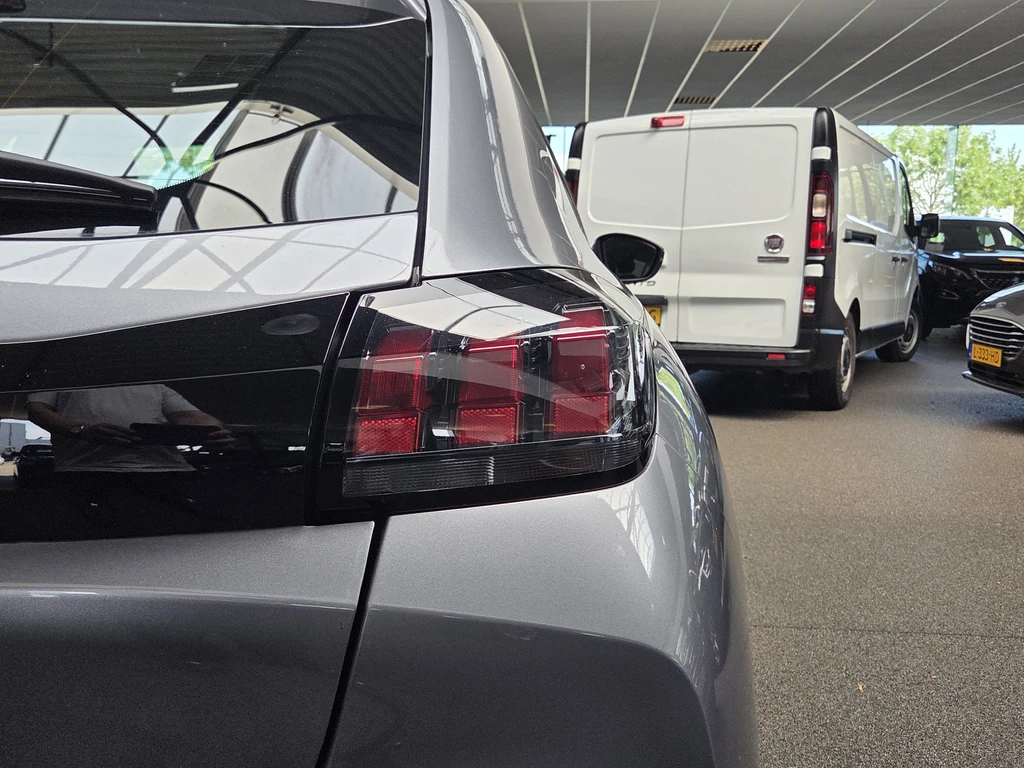 Peugeot 208 – foto 10