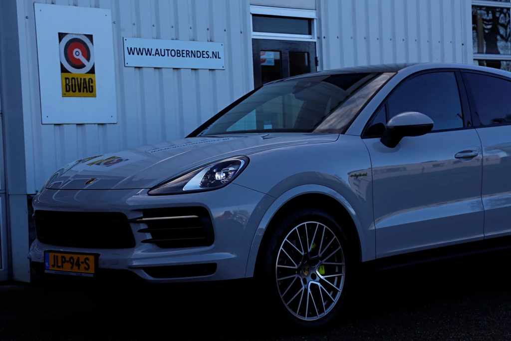Porsche Cayenne – foto 2