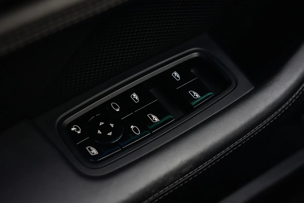 Porsche Taycan – foto 24