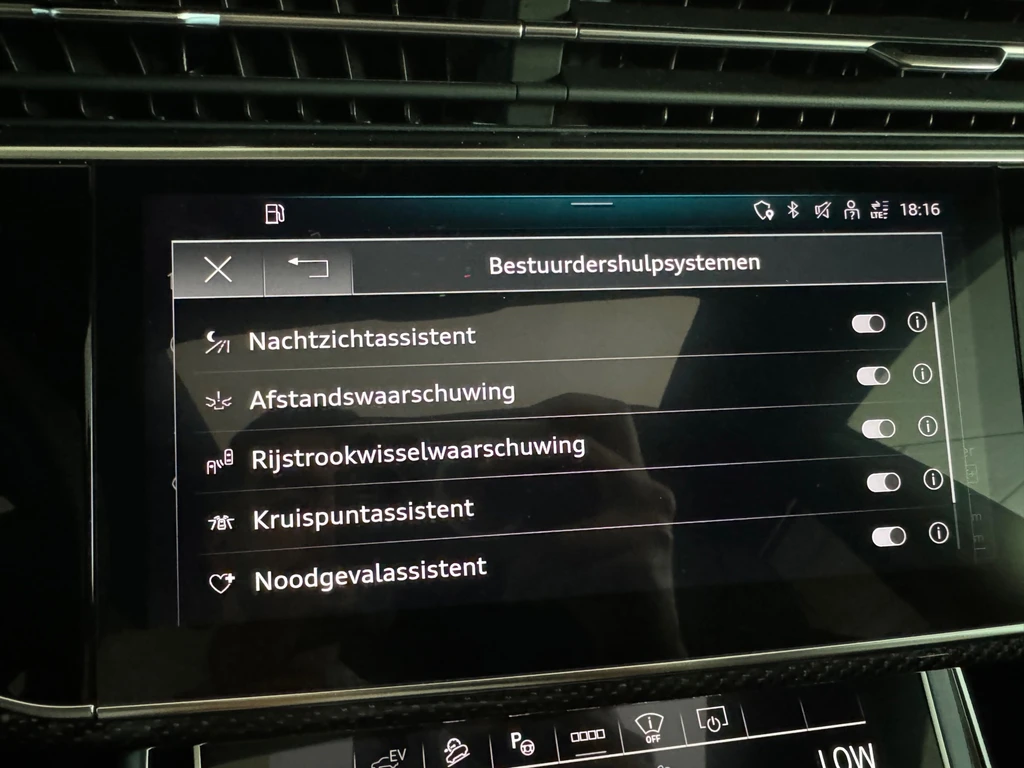 Audi Q8 – foto 31